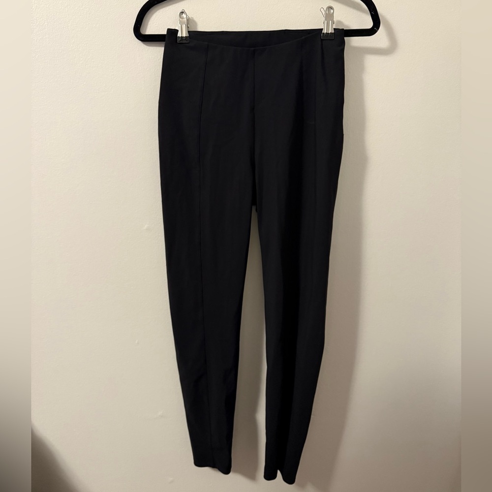 Lululemon pleated Legging Black Ankle Pants Size 6